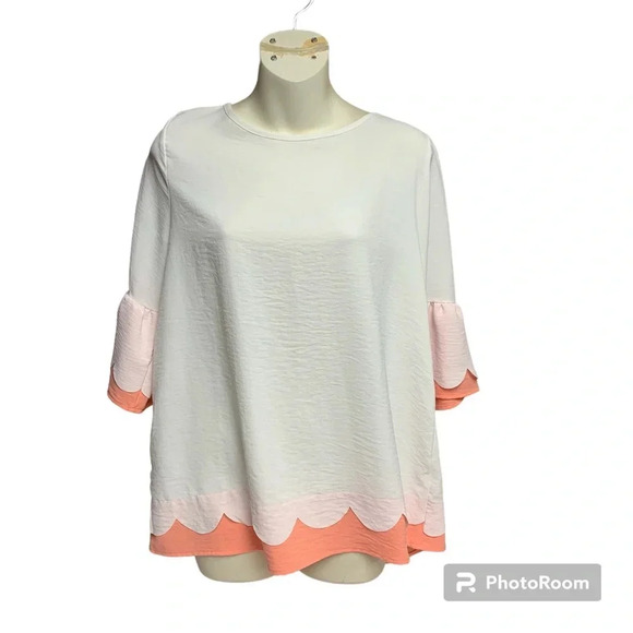 Hailey & Co cream/peach size medium top cute bell sleeves - Picture 1 of 7